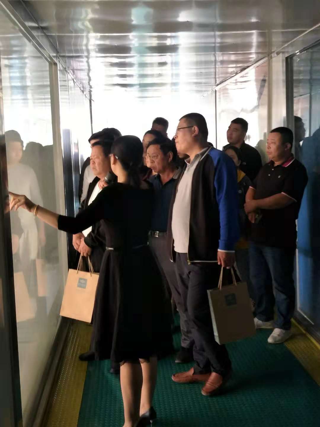 1539313187824756.jpg 1539313187824756.jpg